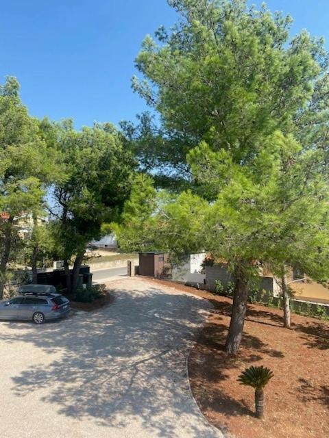 Villa Jalan Врси Екстериор снимка