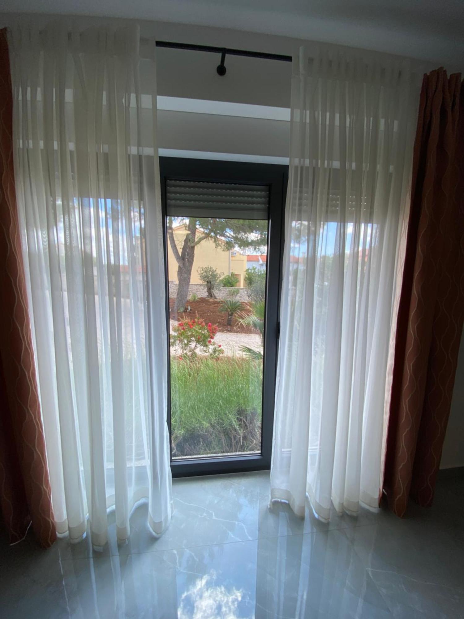 Villa Jalan Врси Екстериор снимка